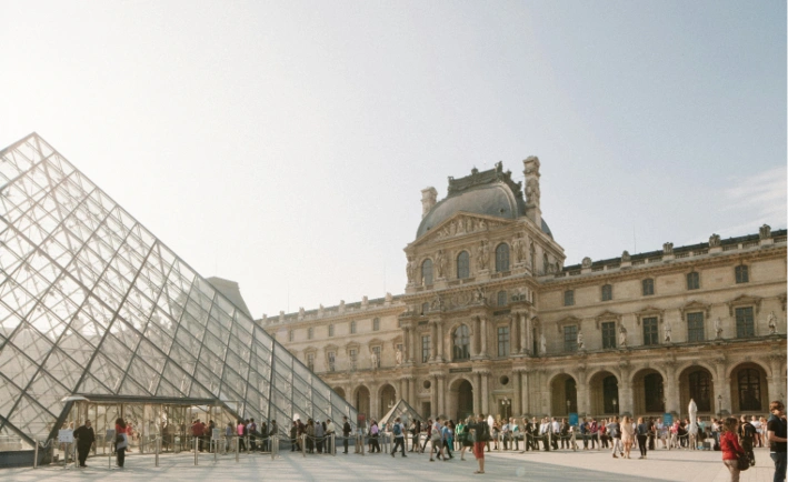 French to English and English to French Image