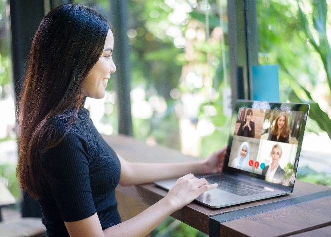 HOW TO USE A PHONE INTERPRETER EFFECTIVELY Image